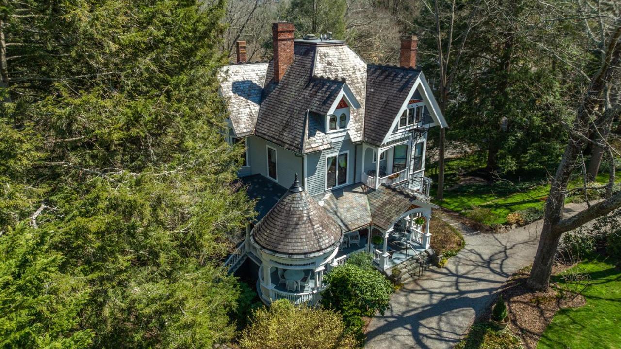 1899 Wright & Carriage House 3* Asheville